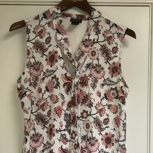 Ann Taylor floral sleeveless blouse